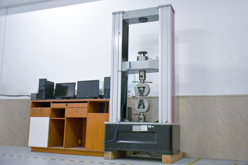 तन्यता मशीन